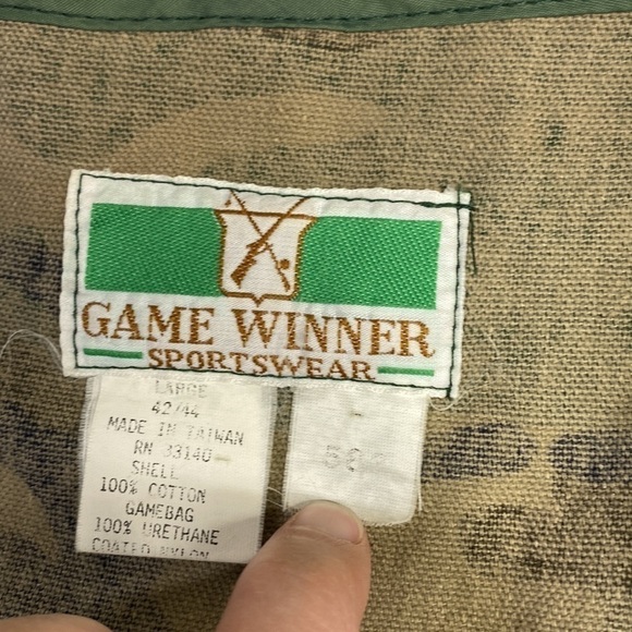 Vintage Game Winner Sportwear Camo Duck Hunting Vest Size Large - Picture 4 of 8